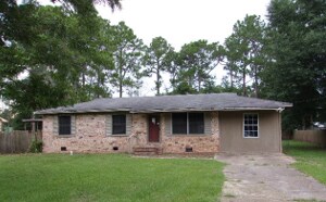 Foto principal - 3 bedroom in Bristol FL 32321