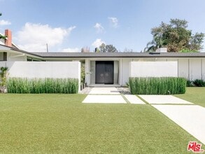 Building Photo - 5470 Katherine Ave