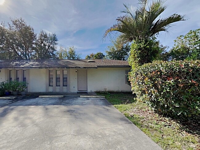 Building Photo - 32819 Blossom Ln