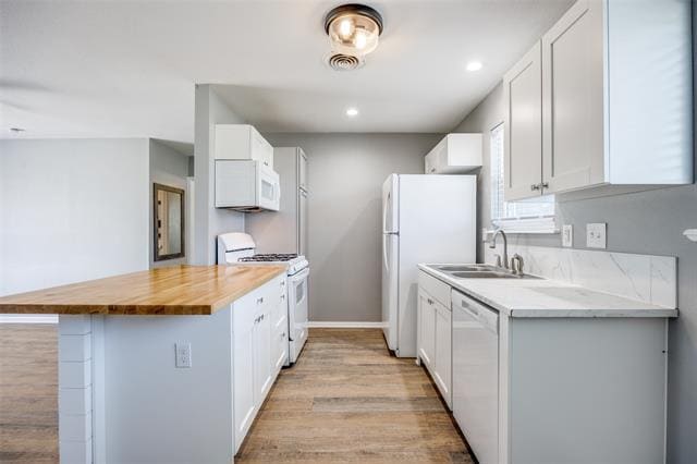 Building Photo - 2117 Duke Dr