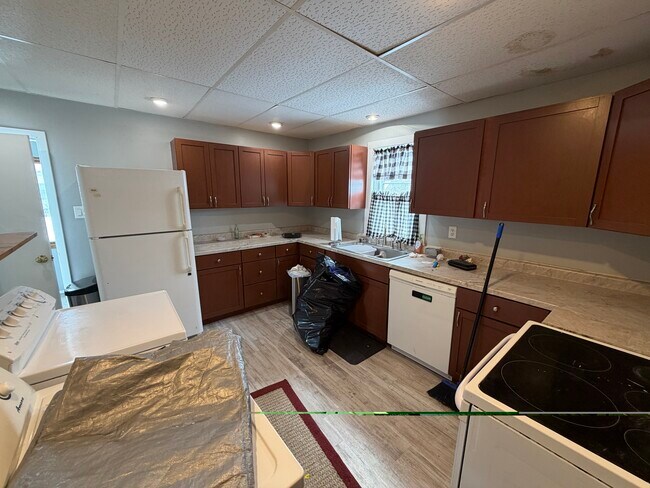 Foto del edificio - 104 N Grove St