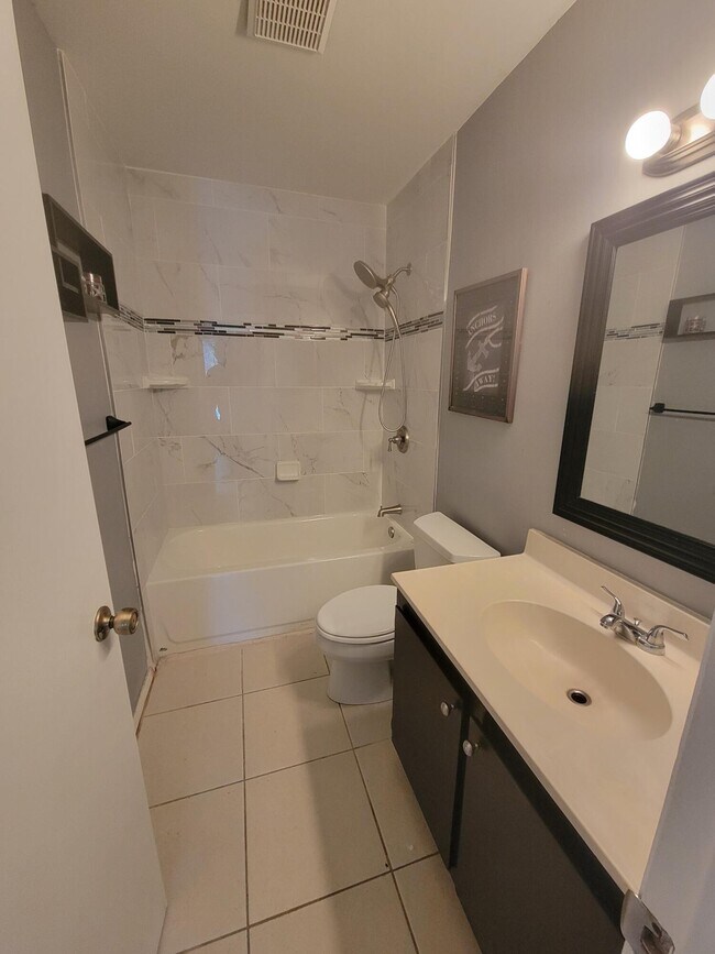 Foto del edificio - 3904 NW Cinnamon Tree Cir