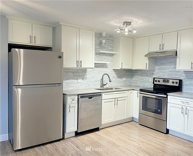 Foto del edificio - 17110 NE 45th St