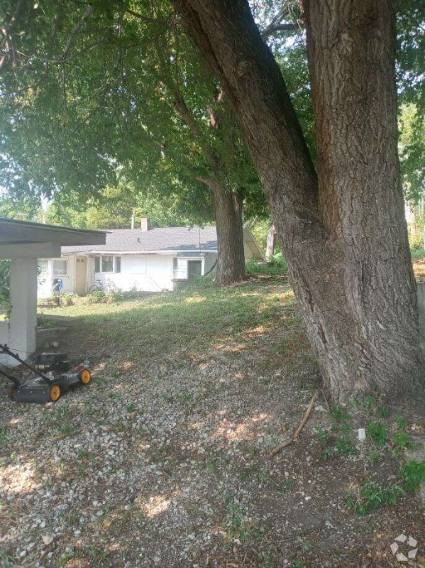 The Estates at Eagles Pointe Apartments under 1,500 Peru, IN 35