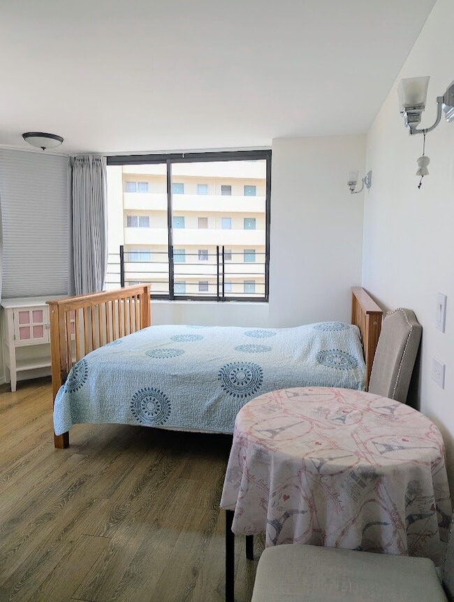 Building Photo - 444 Niu St