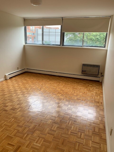 Building Photo - 135 Chiswick Rd