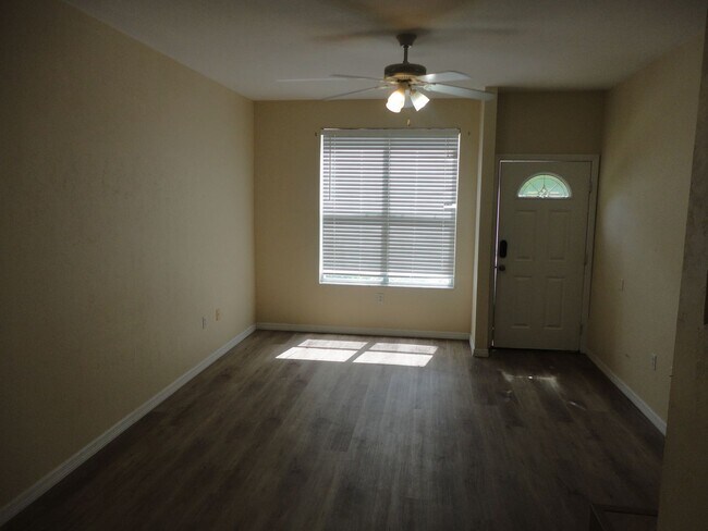Foto del edificio - 3584 SW 30th Way
