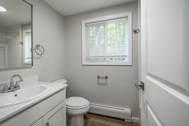 Building Photo - Glenora Gardens