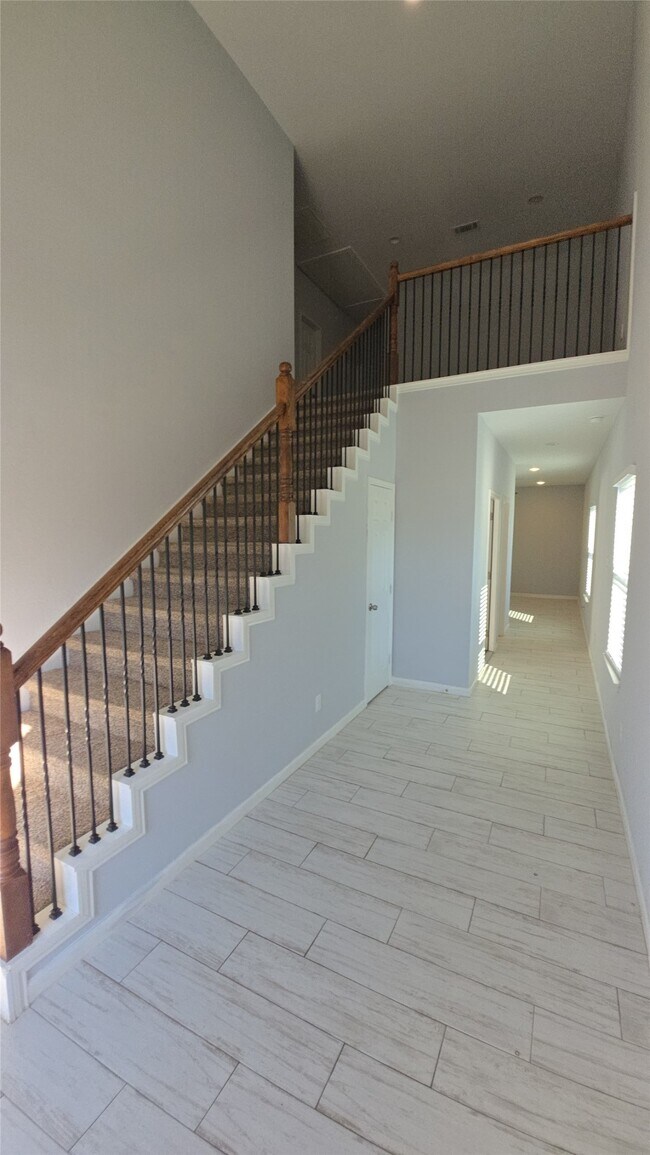 Foto del edificio - 8203 Oak Knoll Ln