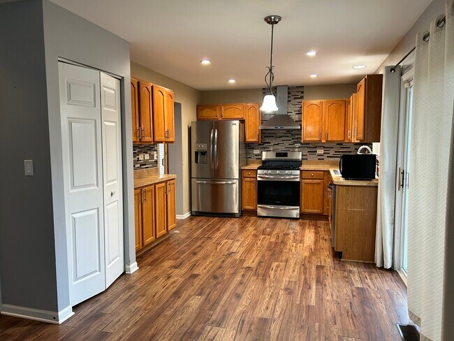 Foto del edificio - 1746 Newport Ln