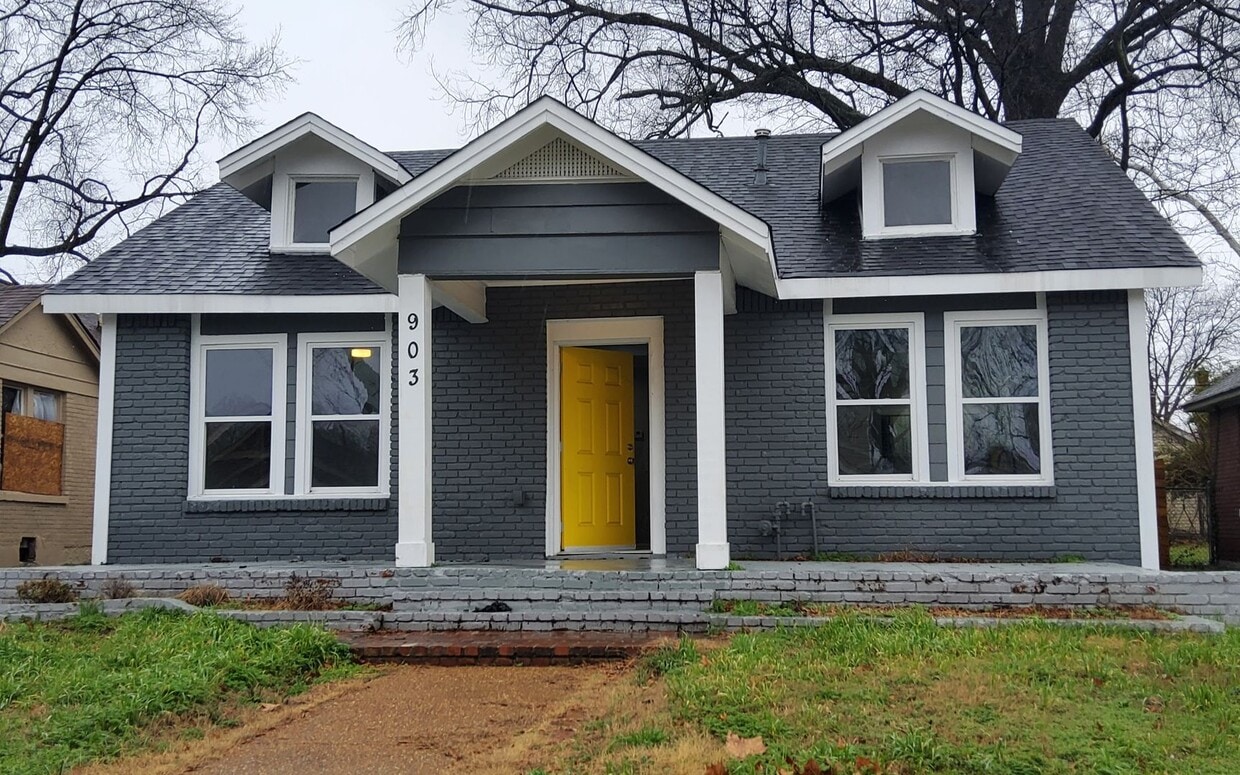 Newly Renovated with Luxury Features - Newly Renovated with Luxury Features