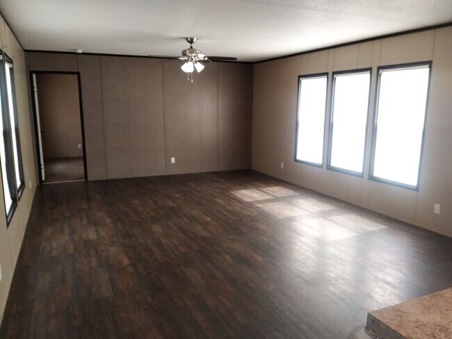 Building Photo - 304 Mitchell Harper