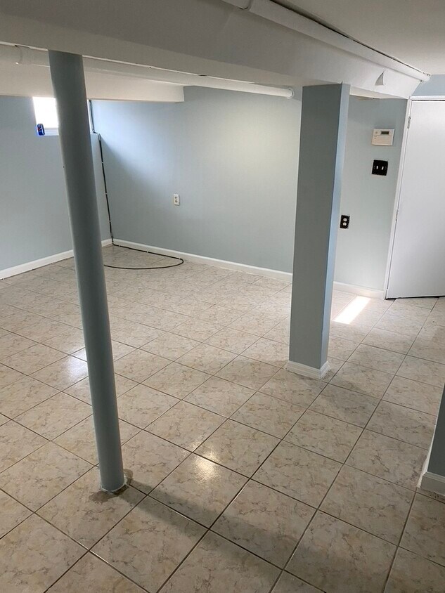 full area - 10 Westcott St