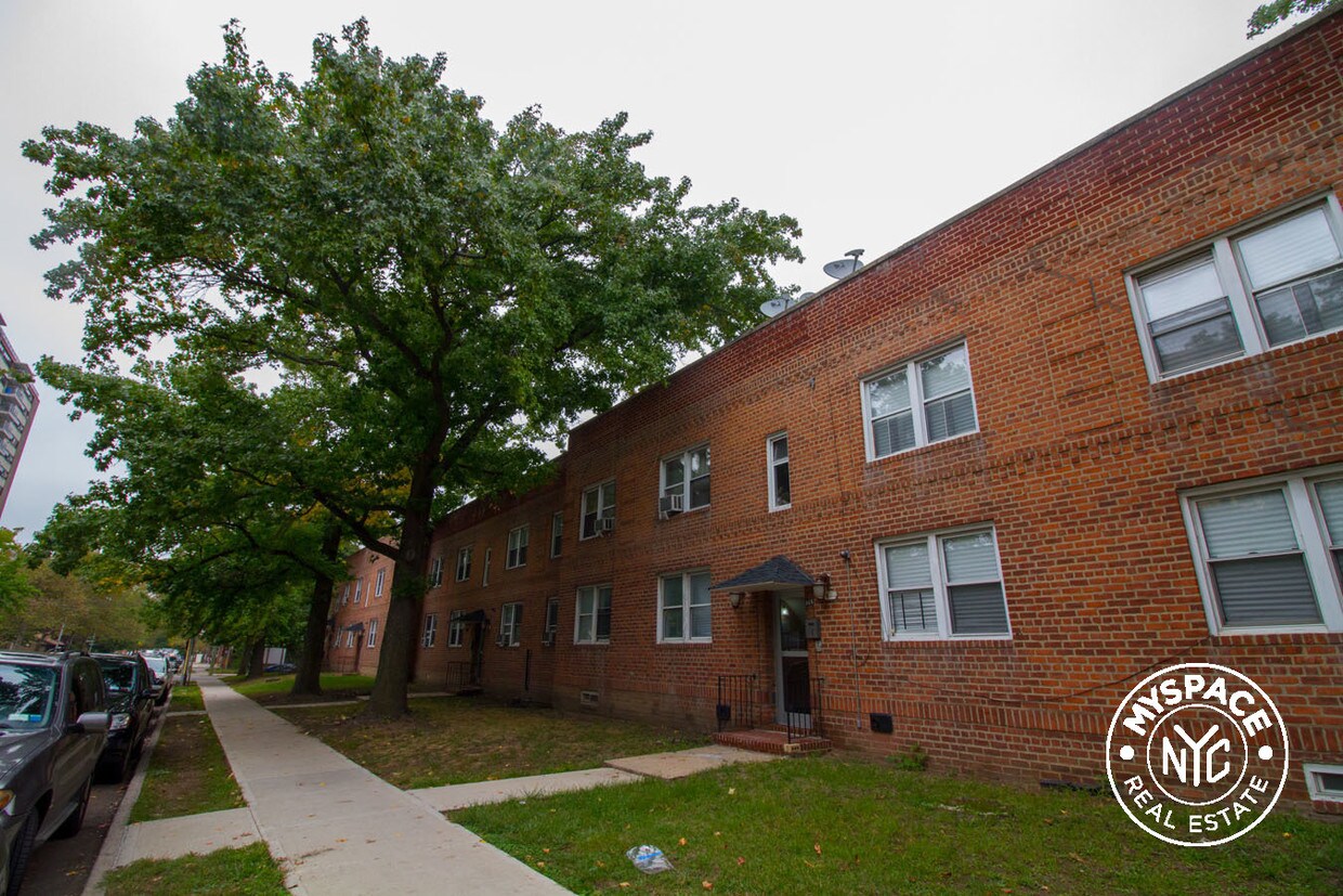 Building Photo - 667 Brooklyn Ave