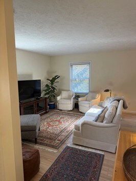 Foto del edificio - 1761 St Joseph St