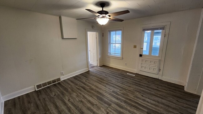 Foto del edificio - Updated North Side Home