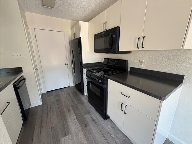 Foto del edificio - 1128 Orchard Park Cir