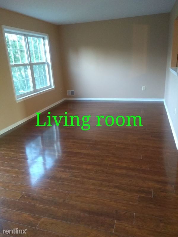 Building Photo - 3 br, 3.5 bath Townhome - 713 Snowdrop Ct