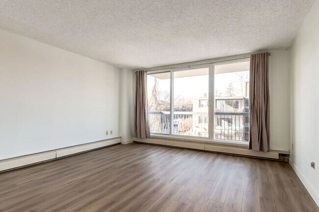 Photo du bâtiment - Elkwater Apartments