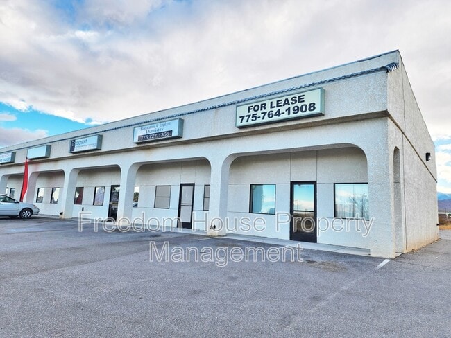 Foto del edificio - 1231 E Basin Ave