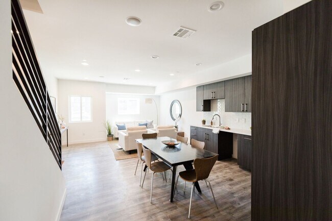 Foto del interior - 14827 W Victory Blvd