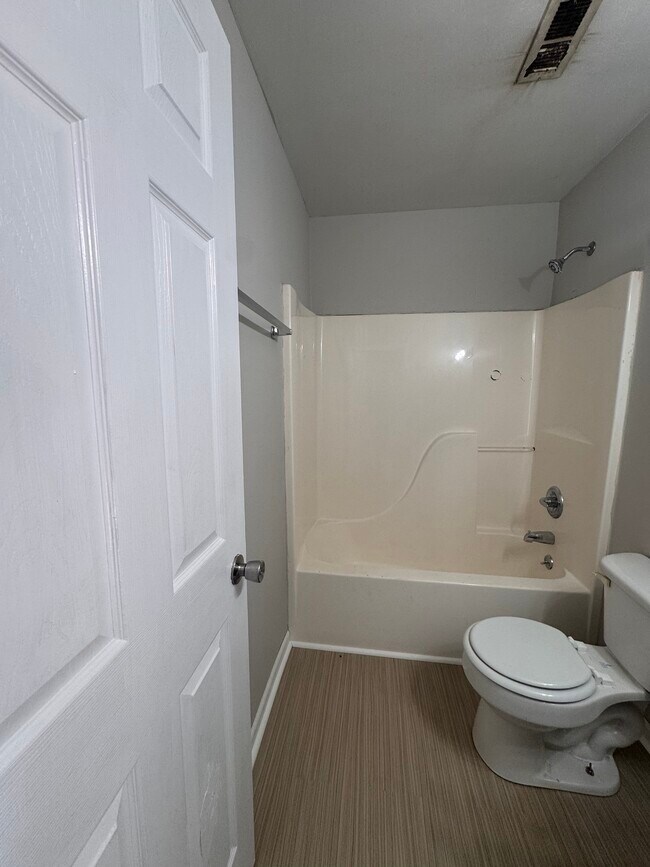 Foto del edificio - 405 S Graham Ave