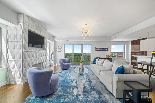 Foto del edificio - 4350 N Broadway