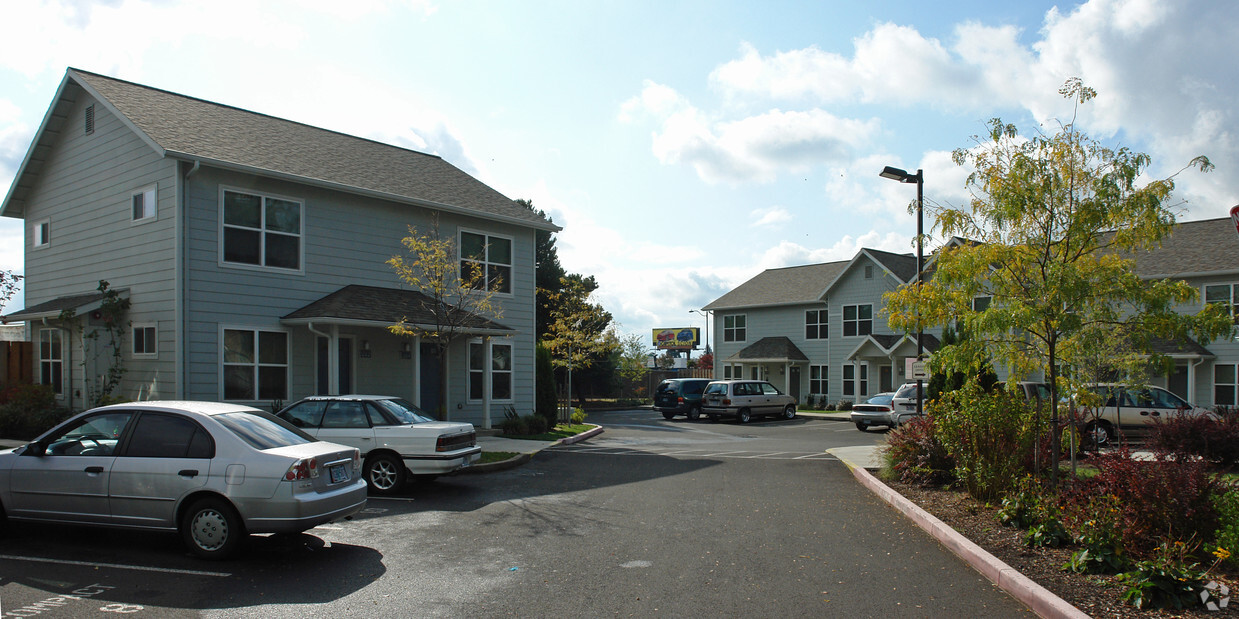 Foto del edificio - Highland Station