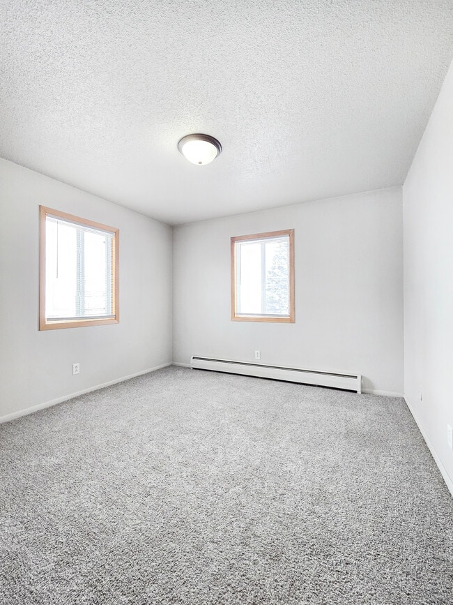 Building Photo - North Ridge