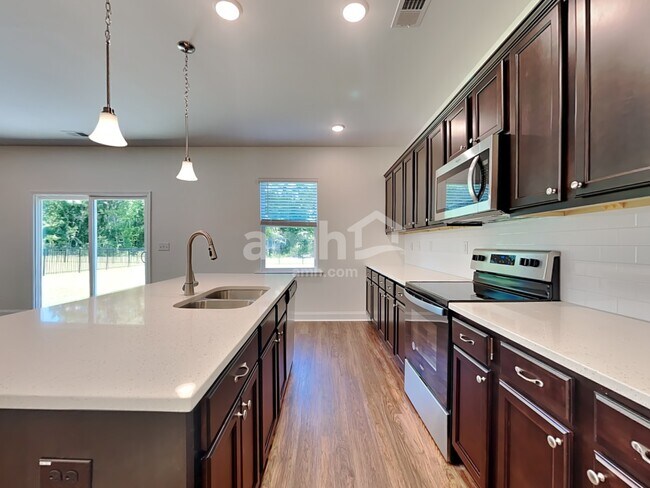 Foto del edificio - 1136 Alice Smalls Rd