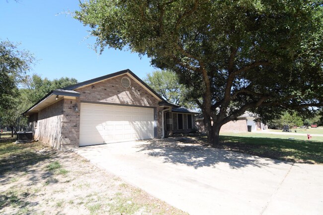 Building Photo - 68 Golden Poppy Loop