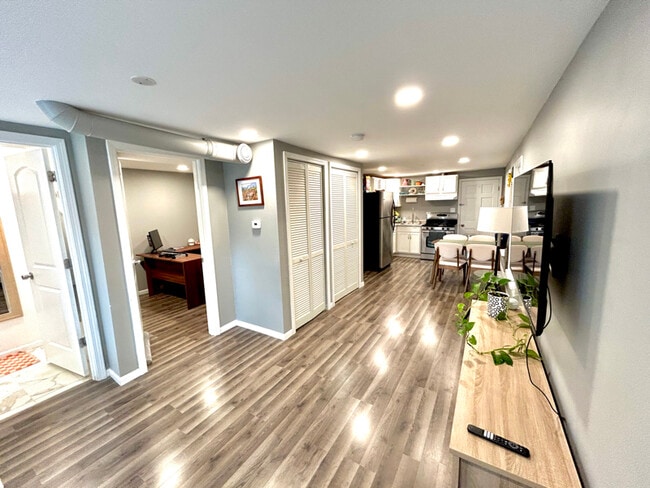 Photo - 3215 S Throop St Apartment