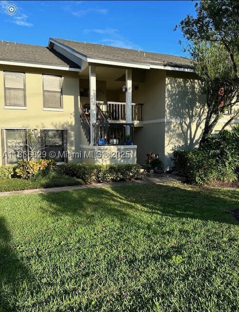 Building Photo - 2309 Fairway Dr S