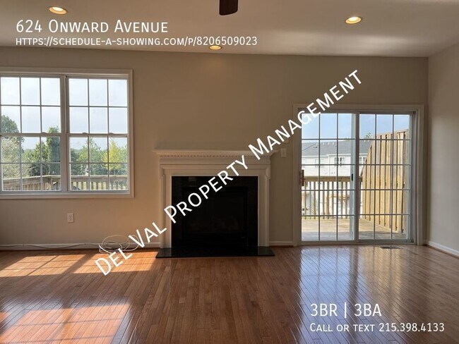 Foto del edificio - Improved Rent! Large 3-Bd Townhome For Ren...