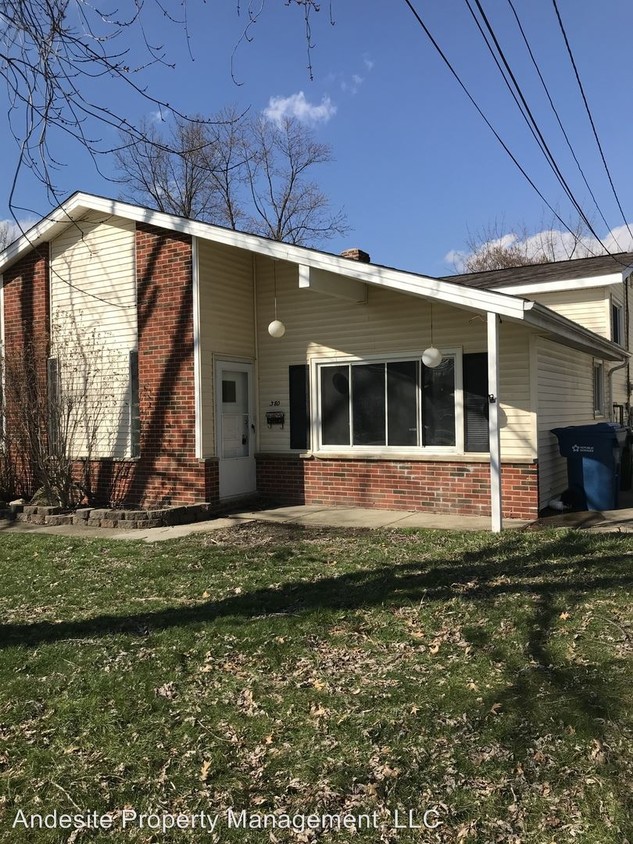 Primary Photo - 3 br, 2 bath House - 380 SPRAGUE ROAD