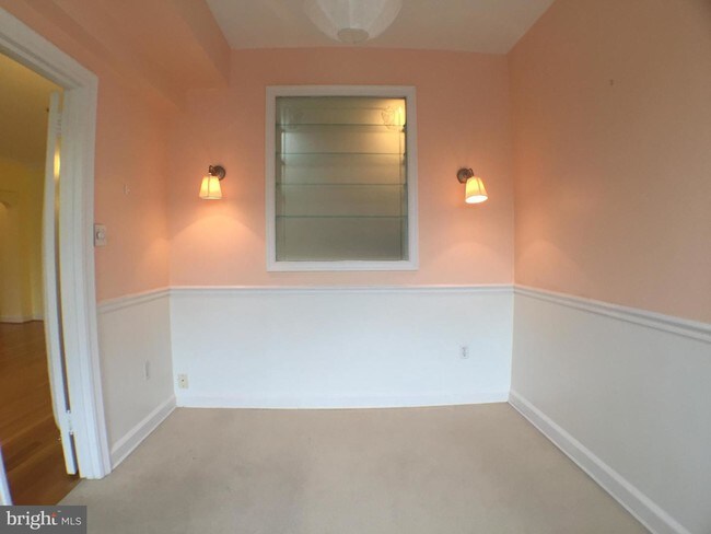 Foto del edificio - 4707 Connecticut Ave NW