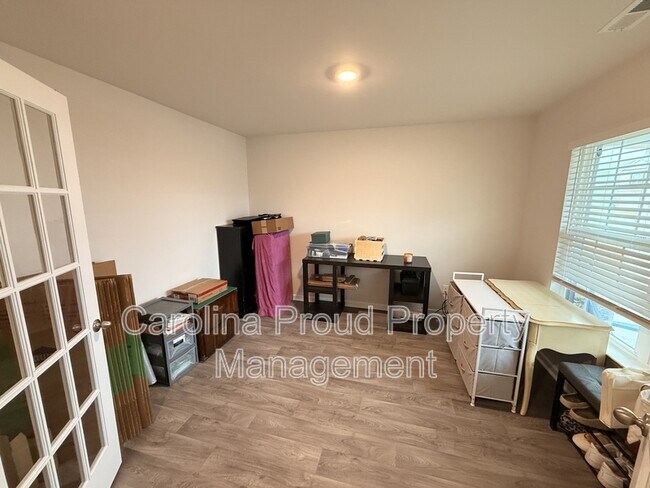 Foto del edificio - 4116 Madeline Farm Blvd