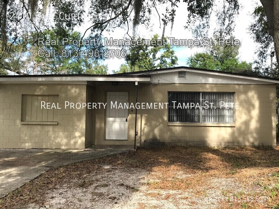 Foto principal - 2410 E Curtis St
