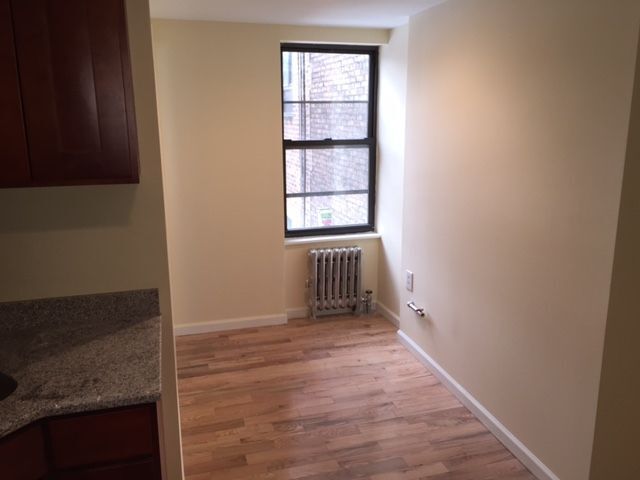 Building Photo - 159 Chrystie St
