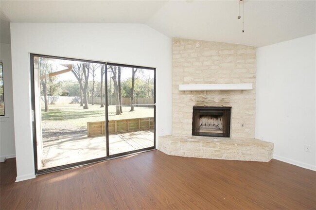 Building Photo - 2304 Whitlow Cove