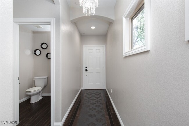 Foto del edificio - 61 Jasmine Point St