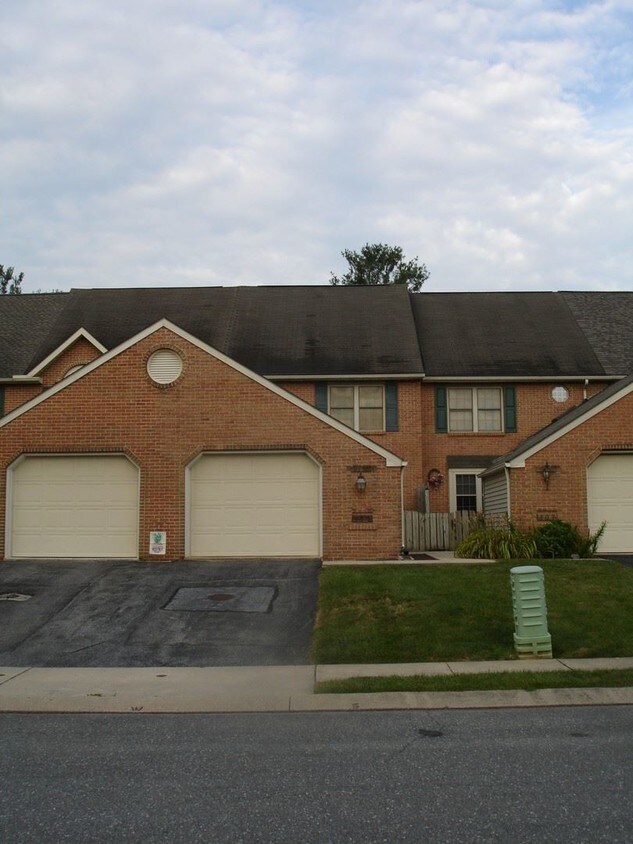 Primary Photo - 3 br, 1.5 bath House - 109 PINE BRIDGE LANE