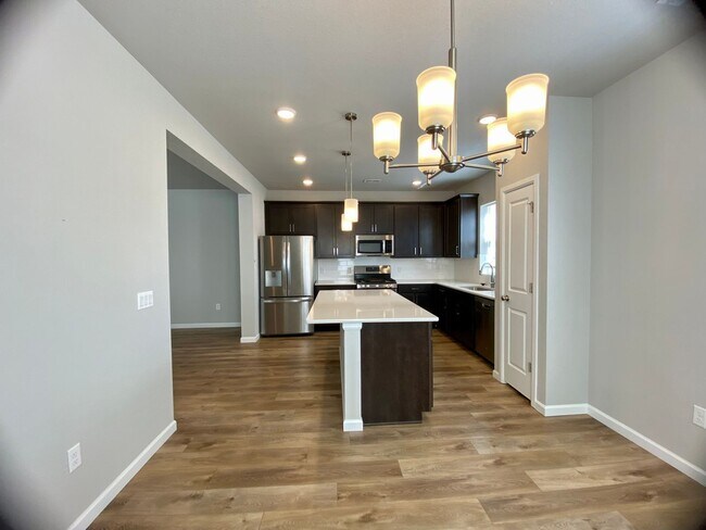 Building Photo - Newly Built 3 Bedroom, Powers and Research...