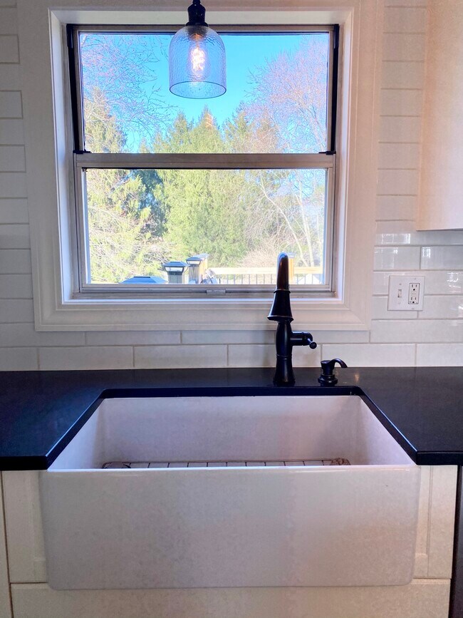 Foto del edificio - 3150 Strathburn Ct