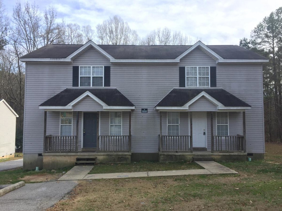 600 Trakas Ave, Greenwood, SC 29649 Apartments in Greenwood, SC