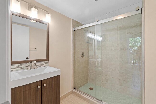 Foto del edificio - 1630 S Ocean Ln