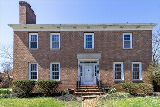 Building Photo - 559 Wadsworth Rd