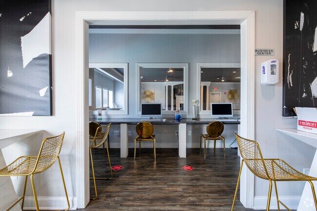 Interior Photo - Valora at Homewood