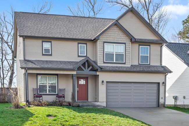 Building Photo - Pet Friendly Four Bedroom!