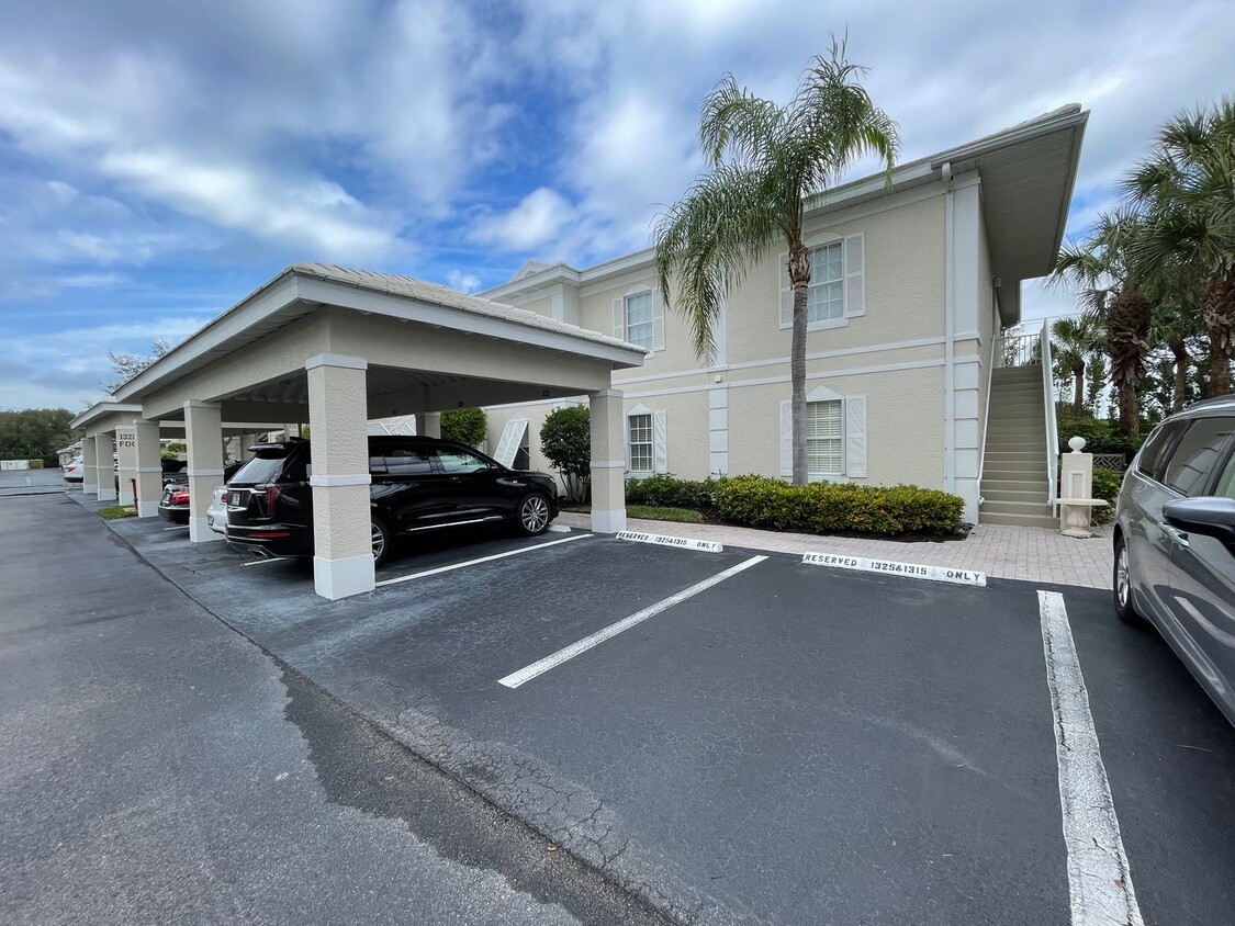 Foto principal - 1325 Sweetwater Cove